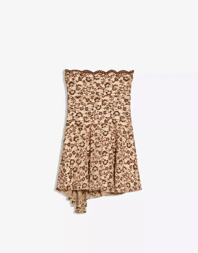 Minivestido con hombros al aire Minivestido con hombros al aire