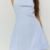 Minivestido con lazo en la espalda Minivestido con lazo en la espalda