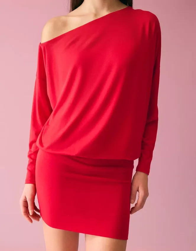 Minivestido de manga larga con falda entallada Minivestido de manga larga con falda entallada