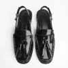 Mocasines sin talón con borlas