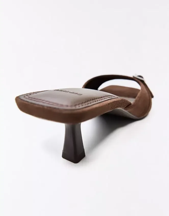 Mules con tacones y hebillas – Mujer Mules con tacones y hebillas – Mujer
