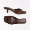 Mules con tacones y hebillas – Mujer Mules con tacones y hebillas – Mujer