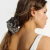 Pack de 2 gomas para el pelo con bordado suizo Pack de 2 gomas para el pelo con bordado suizo