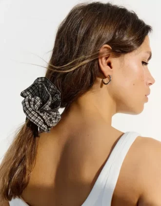 Pack de 2 gomas para el pelo con bordado suizo Pack de 2 gomas para el pelo con bordado suizo