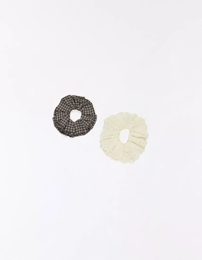 Pack de 2 gomas para el pelo con bordado suizo Pack de 2 gomas para el pelo con bordado suizo