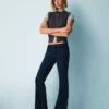 Pantalones acampanados con solapas en los bolsillos – Pantalones Pantalones acampanados con solapas en los bolsillos – Pantalones