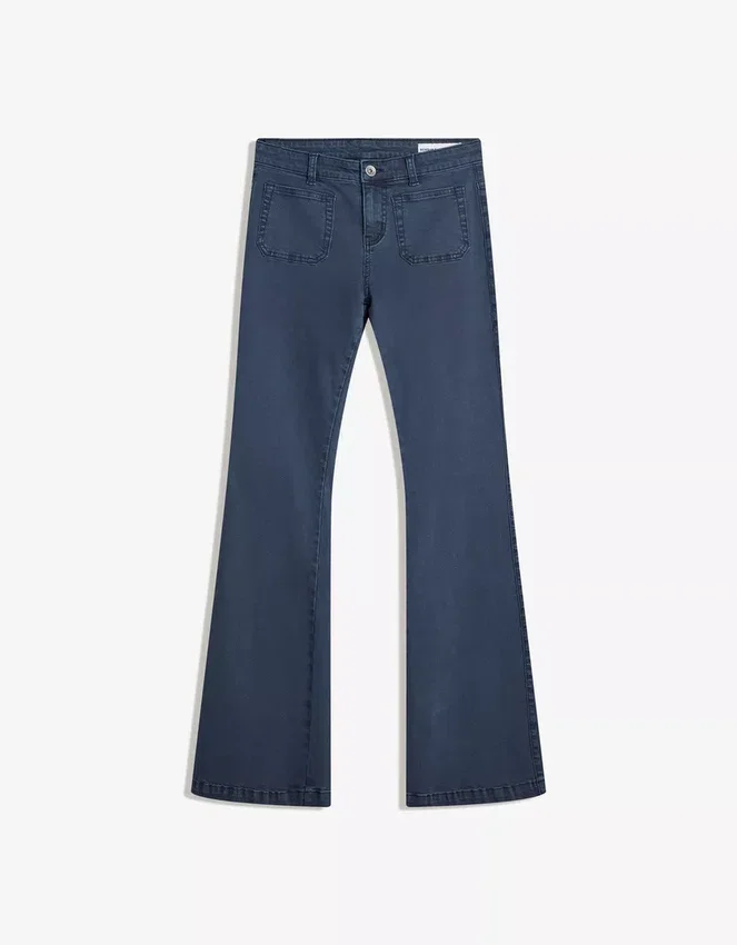 Pantalones acampanados con solapas en los bolsillos – Pantalones Pantalones acampanados con solapas en los bolsillos – Pantalones