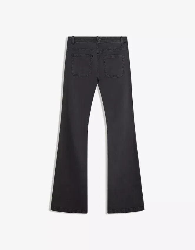 Pantalones acampanados con solapas en los bolsillos – Pantalones Pantalones acampanados con solapas en los bolsillos – Pantalones