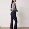 Pantalones acampanados de bengalina