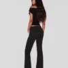 Pantalones acampanados de talle bajo Pantalones acampanados de talle bajo