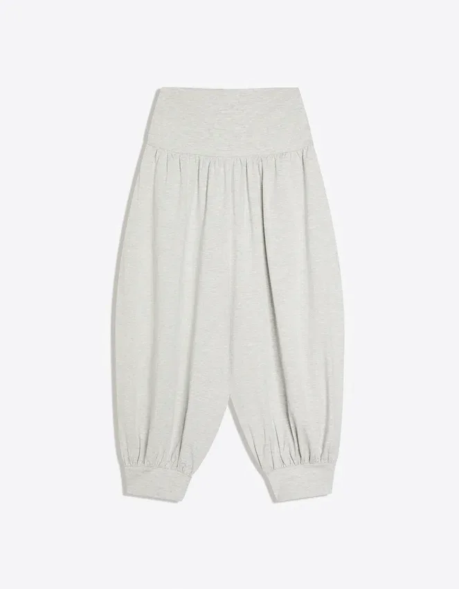 Pantalones capri de tiro bajo Pantalones capri de tiro bajo
