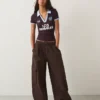 Pantalones cargo tipo paracaidista Pantalones cargo tipo paracaidista