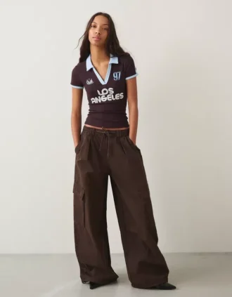 Pantalones cargo tipo paracaidista Pantalones cargo tipo paracaidista