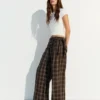 Pantalones con pinzas y lazo – Pantalones Pantalones con pinzas y lazo – Pantalones