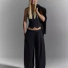 Pantalones cruzados en la cintura
