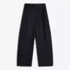 Pantalones cruzados en la cintura