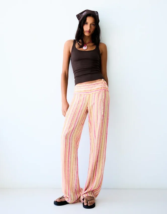 Pantalones de lino a rayas Pantalones de lino a rayas
