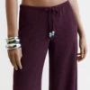 Pantalones de pierna ancha con cintura elástica