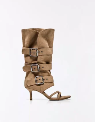 Pantalones de tacón con hebillas – Sandalias de tacón Pantalones de tacón con hebillas – Sandalias de tacón