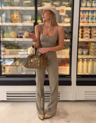 Pantalones de talle bajo con fajín Pantalones de talle bajo con fajín