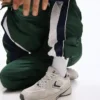 Pantalones deportivos técnicos baggy Pantalones deportivos técnicos baggy