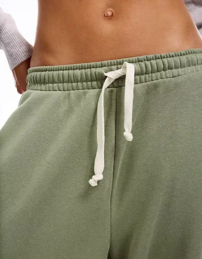 Pantalones Fit con estampado – Mujer Pantalones Fit con estampado – Mujer