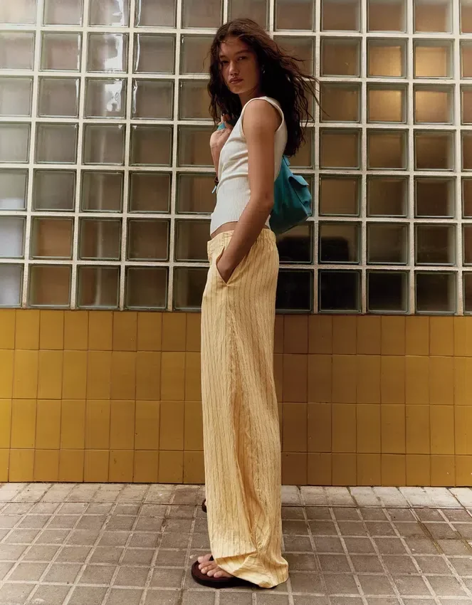 Pantalones fluidos a rayas – Mujer Pantalones fluidos a rayas – Mujer