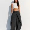 Pantalones plisados con doble botón – Pantalones – Mujer
