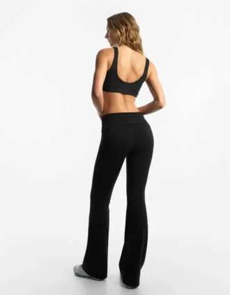Pantalones técnicos acampanados con vuelta en la cintura – Pantalones – Mujer