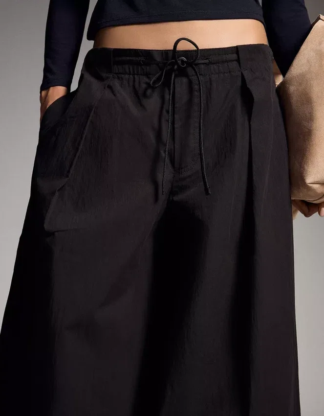 Pantalones técnicos plisados Pantalones técnicos plisados