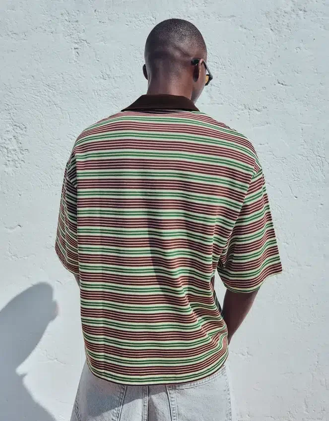 Polo de manga corta a rayas con bordado – Camisetas y polos Polo de manga corta a rayas con bordado – Camisetas y polos