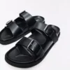 Sandalias planas con hebilla Sandalias planas con hebilla
