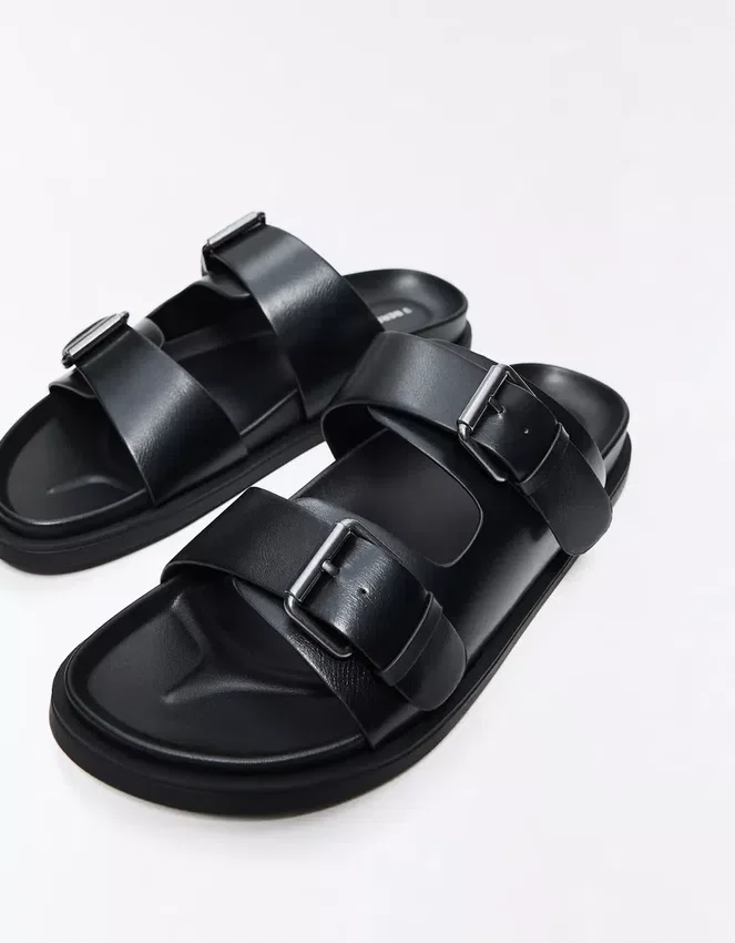 Sandalias planas con hebilla Sandalias planas con hebilla