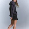 Sudadera con capucha con tachuelas – Tops y bodies Sudadera con capucha con tachuelas – Tops y bodies