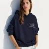 Sudadera con capucha estampada