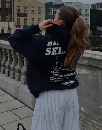 Sudadera con capucha estampada