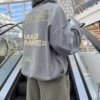 Sudadera con capucha estampada