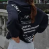 Sudadera con capucha estampada