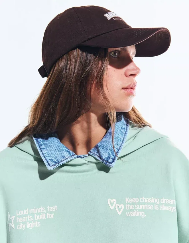 Sudadera con capucha estampada Sudadera con capucha estampada