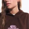 Sudadera con capucha estampada