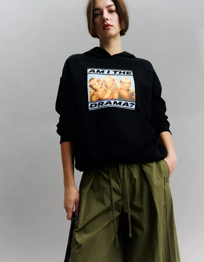 Sudadera con capucha estampada de Cardi B Sudadera con capucha estampada de Cardi B