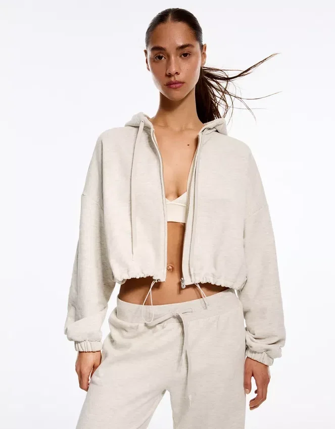 Sudadera con capucha y cremallera Sudadera con capucha y cremallera