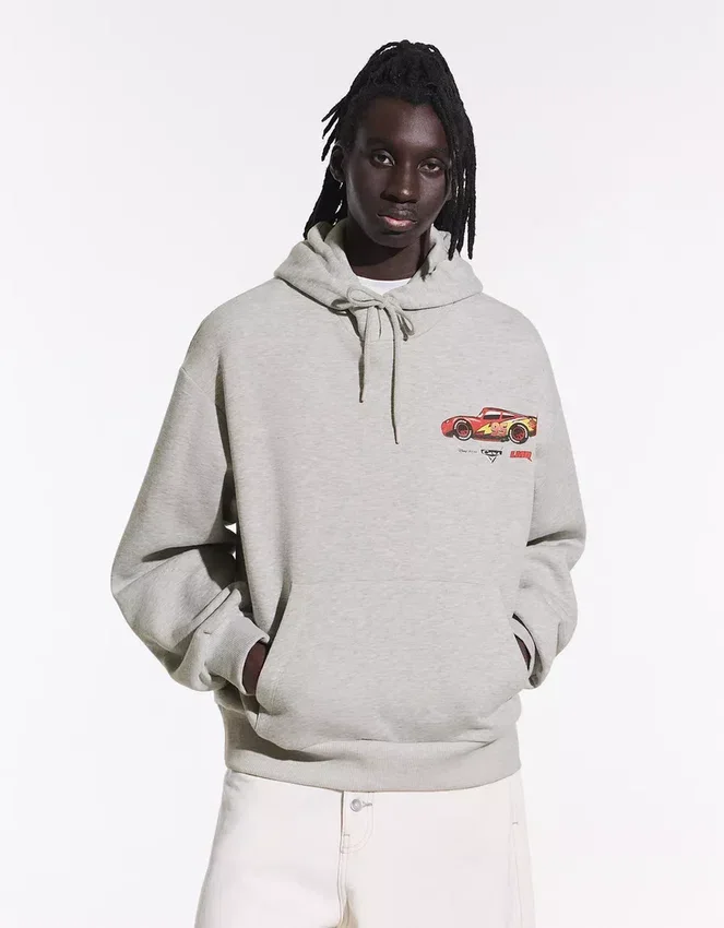 Sudadera con capucha y estampado de coches – Sudaderas y jerséis con capucha Sudadera con capucha y estampado de coches – Sudaderas y jerséis con capucha