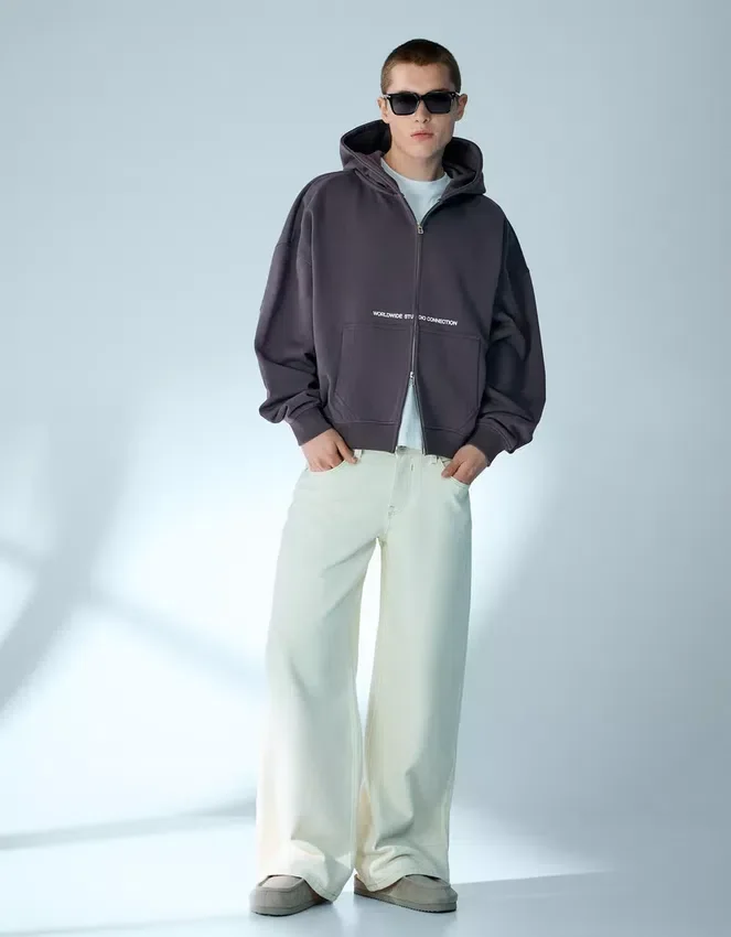 Sudadera corta de corte holgado con cremallera y estampado – Sudaderas y jerséis con capucha Sudadera corta de corte holgado con cremallera y estampado – Sudaderas y jerséis con capucha