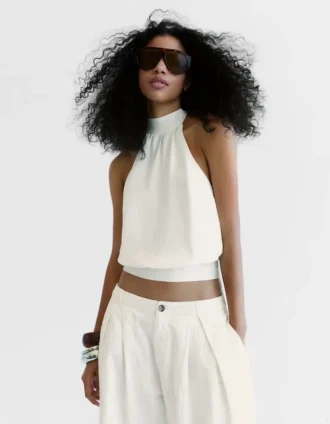 Top con cuello halter Top con cuello halter