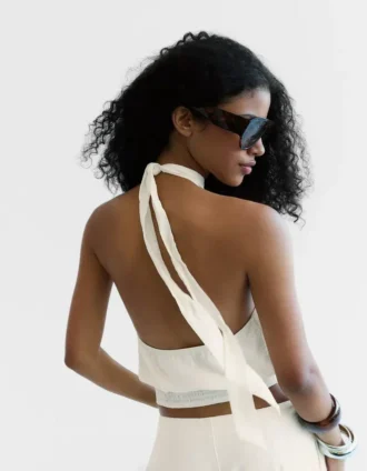 Top con cuello halter Top con cuello halter