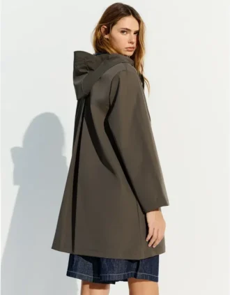 Trench con capucha, repelente al agua y cortavientos – Chaquetas y trench