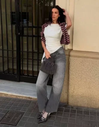 Vaqueros boyfriend de pana de talle bajo Vaqueros boyfriend de pana de talle bajo