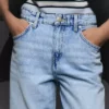 Vaqueros de cintura alta, corte Straight y pierna Wide Leg con bajos remangados – Pantalones Vaqueros de cintura alta, corte Straight y pierna Wide Leg con bajos remangados – Pantalones