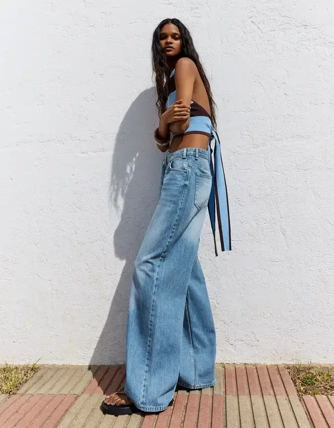 Vaqueros de cintura alta y pierna Wide Leg con cruz en la cintura – Pantalones Vaqueros de cintura alta y pierna Wide Leg con cruz en la cintura – Pantalones